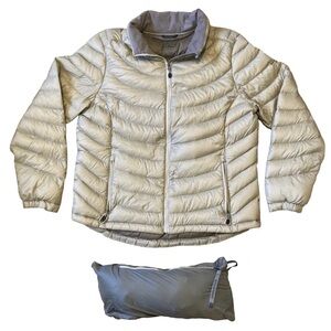 L.L. Bean Ultralight 850 Goose Down Stowaway Packable Puffer Jacket, Size XL